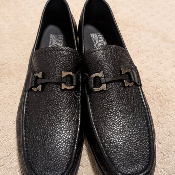 Salvatore ferragamo grandioso loafers. Black. Size 12D main image 4